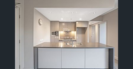 Contemporary apartment in Prime Olympic Park location - Photo 2