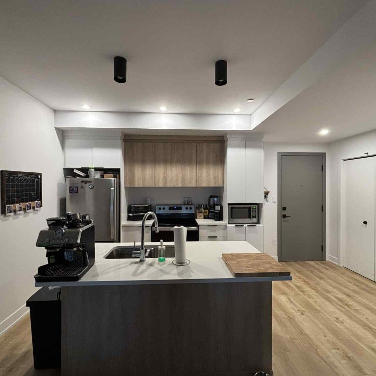 Appartement à Louer - 3½ + Den/bureau - Photo 1