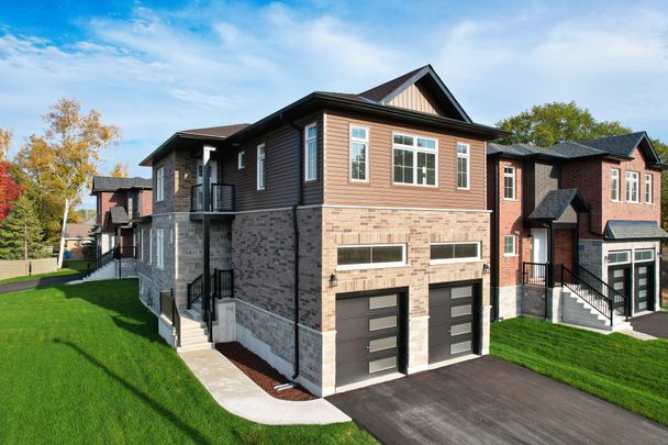 For Lease - 45 Joanne Crescent, Wasaga Beach, Ontario - Photo 1