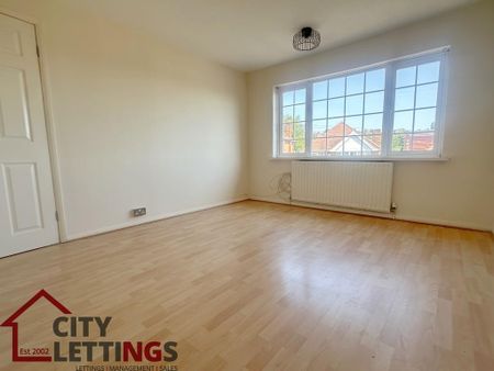 3 bedroom detached house to rent - Photo 4