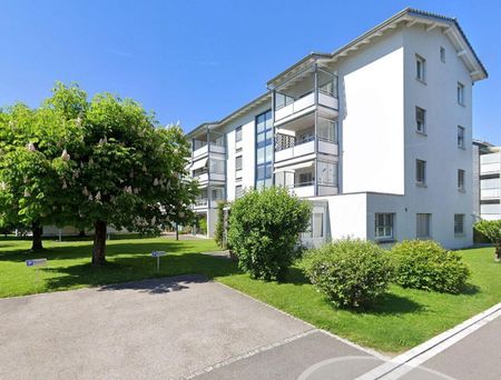 Senior apartment in a central location - Photo 2