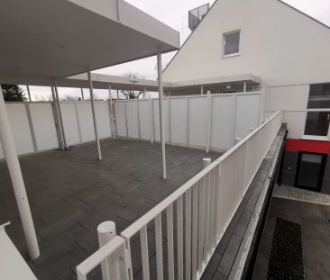 Neubau - Wunderschöne 3 Zimmer-Wohnung mit großzügiger Terrasse - Photo 4