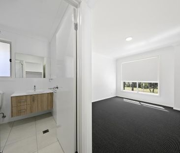 As new Family home - Photo 5