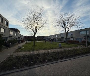 Te huur: Huis Holbeinstraat in Almere - Foto 2