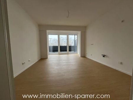 HELLE 2,5-ZIMMER-WOHNUNG MIT BALKON, NÄHE KLINIKUM - Foto 4