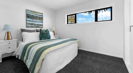 Brand New, Contemporary 1-Bedroom Townhouse - Photo 3