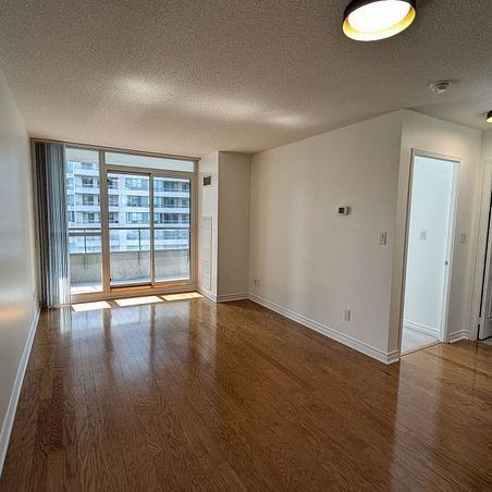 For Lease - 35 Hollywood Avenue Unit# 1915, Toronto, Ontario - Photo 1