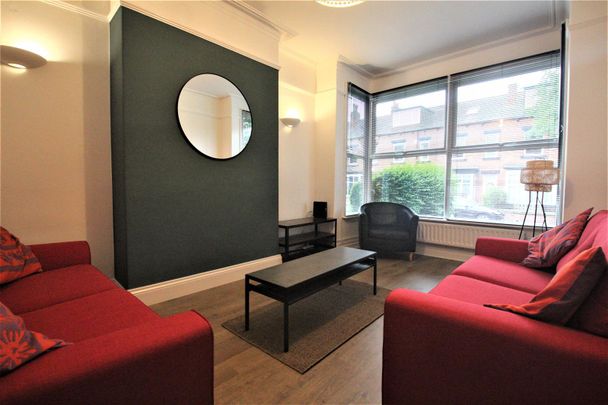 Newport Gardens, Headingley, LS6 3DA, Leeds - Photo 1