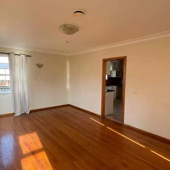 3 bed 2 showers in Mt Roskill - Photo 1