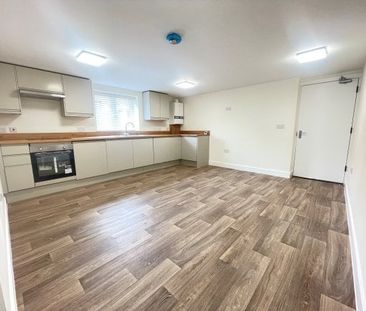 Green Lane, Wolverton - Photo 3