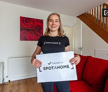 Room for rent in sweet 3-bedroom house, Melrose Park, Dublin - Photo 3