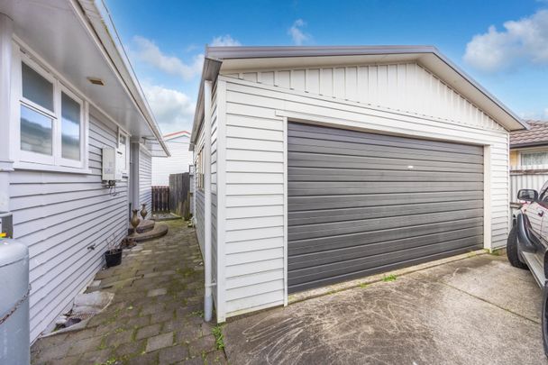 74 Vardon Road, Saint Andrews — - Photo 1