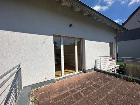 Großzügige 4-Zimmer Wohnung mit sonnigem Balkon in begehrter Lage in Böblingen - sofort verfügbar - Foto 4