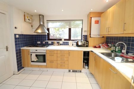 Room in a Shared Flat, Sequoia House, SE16 - Photo 3