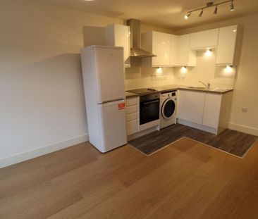 1 bedroom flat to rent - Photo 2