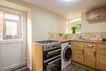 1 Bedroom - Photo 2