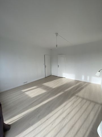 Location Appartement 3 pièces 81m² POITIERS 86000 - Photo 5