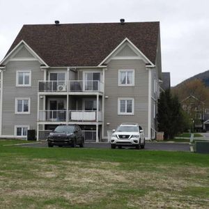 LOGEMENT A LOUER 5 1/2 a Mont St-Hilaire 1825$ ( 3 chambres ) pour le premier Juillet 2026 - Photo 2