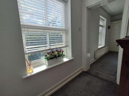 Crewe Road, Shavington, CW2 - Photo 5