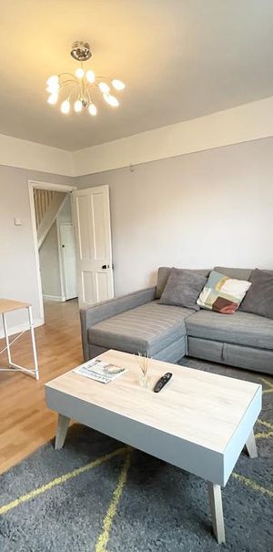 4 bedroom maisonette to rent - Photo 2