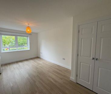 2 bedroom ground floor flat to rent - Photo 6