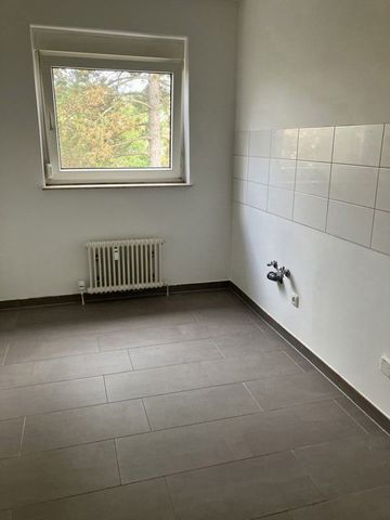 Schicke 3 Zimmerwohnung mit Balkon - Foto 4