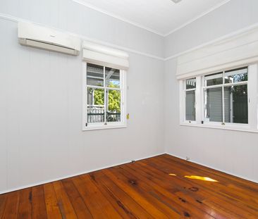 Beautifully presented Milton Queenslander - Photo 5