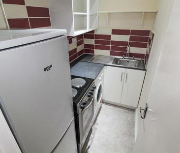 1 bedroom flat to rent - Photo 6