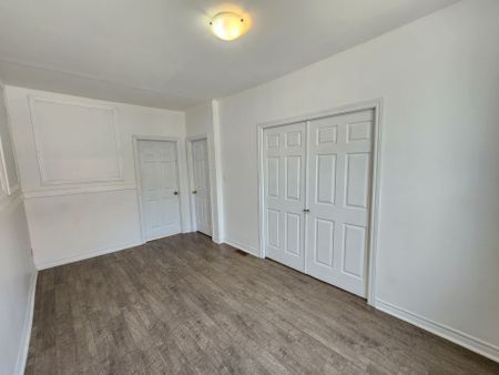 For Lease - 1075 Gerrard Street Unit# Upper floor, Toronto, Ontario - Photo 5