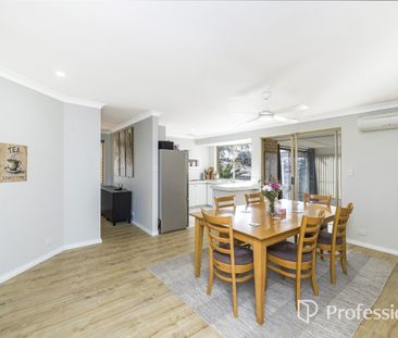 Walk to Local Schools - Spacious 3-Bedroom Coastal Retreat - Photo 4