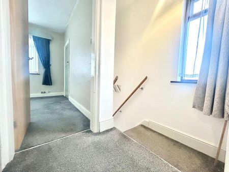 2 bedroom semi-detached house to rent - Photo 2