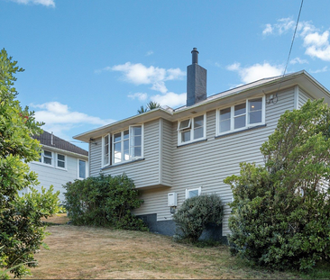 2 Bedroom House in Titahi Bay - Photo 6