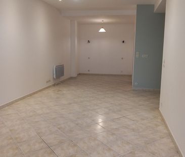 Location Appartement 1 pièce 38m² MARMANDE 47200 - Photo 4