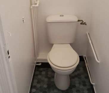 STUDIO VIDE 32.98m² - Photo 6
