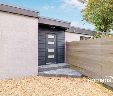 Longwood Road, Owslebury, Winchester, Hampshire, SO21 - Photo 2