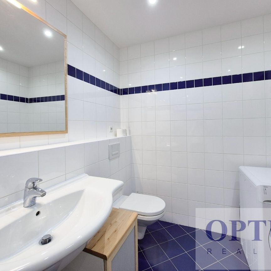 Apartment for rent, 2+kk - 1 bedroom, 52m - Photo 1