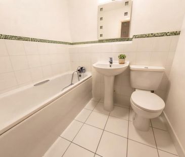 2 bedroom apartment to rent - Photo 6