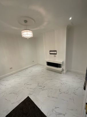 2 Bed Terraced House, Garnet Terrace, LS11 - Photo 1