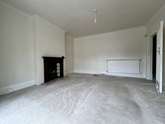 Knighton Road, Leicester - Photo 1