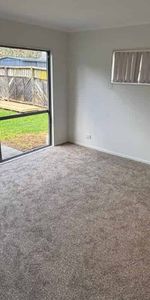 Newly renovated Family Home - Photo 3