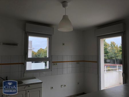 Location Appartement 3 pièces 72m² ST AVERTIN 37550 - Photo 4