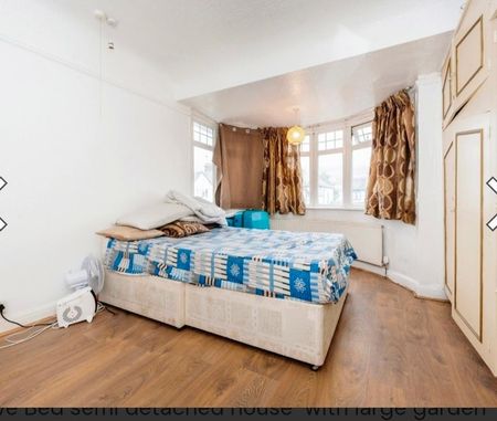 2 bedroom semi-detached house to rent - Photo 5