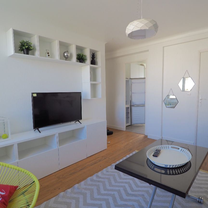 Location Appartement 1 pièce 61m² - Photo 1