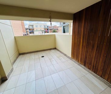 Opposite Liverpool Hospital - Photo 4