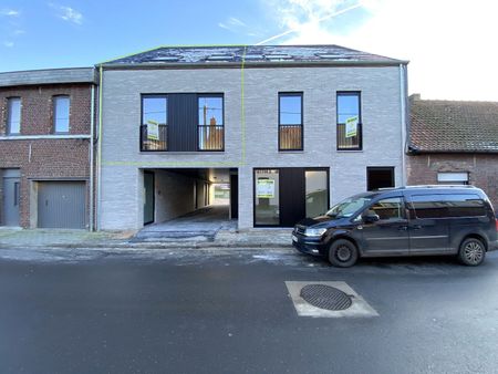 INSTAPKLAAR DUPLEX APPARTEMENT MET 3 SLPKS | TERRAS EN STAANPLAATS - Photo 3