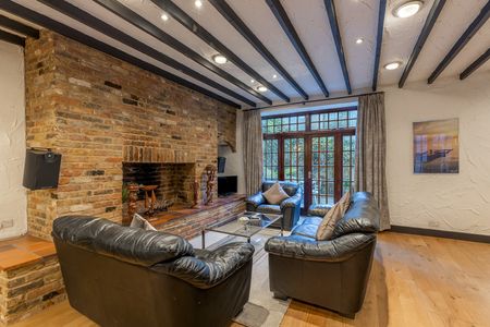 Queens Gate Gardens, South Kensington, London, SW7 - Photo 2