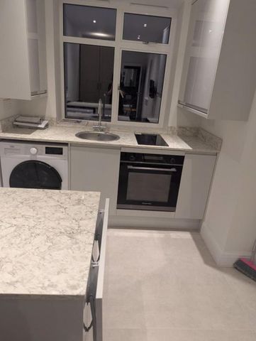 Property to rent - Photo 5