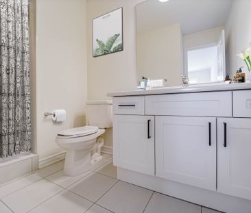 For Lease - 3325 Thunderbird Promenade, Pickering, Ontario - Photo 2