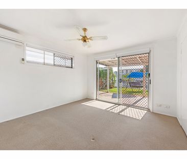 5 Pearl Key, Broadbeach Waters QLD 4218 - House For Rent | Domain - Photo 4