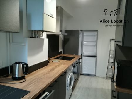 Location Appartement 2 pièces 54m² EVIAN LES BAINS 74500 - Photo 3